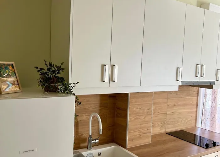 Woodland Retreat * Edessa